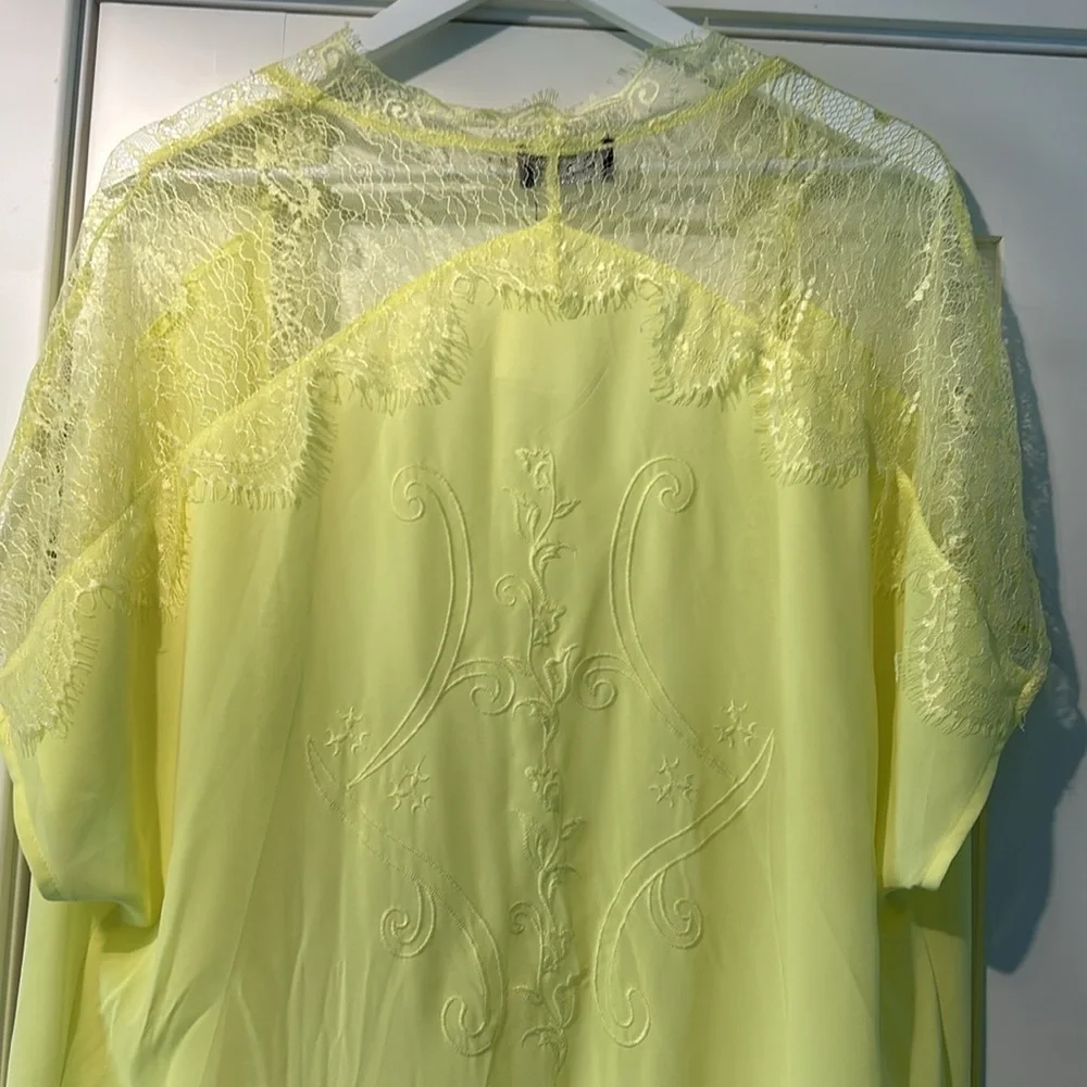 ASTR The Label Citrus Yellow Kimono Women’s Size Medium NWT
